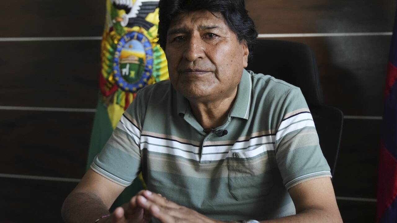 .„Gemeinsam mit dem Volk werden wir den Kampf auf die Straße tragen', drohte Evo Morales aus seinem Schlupfwinkel im Chapare heraus 