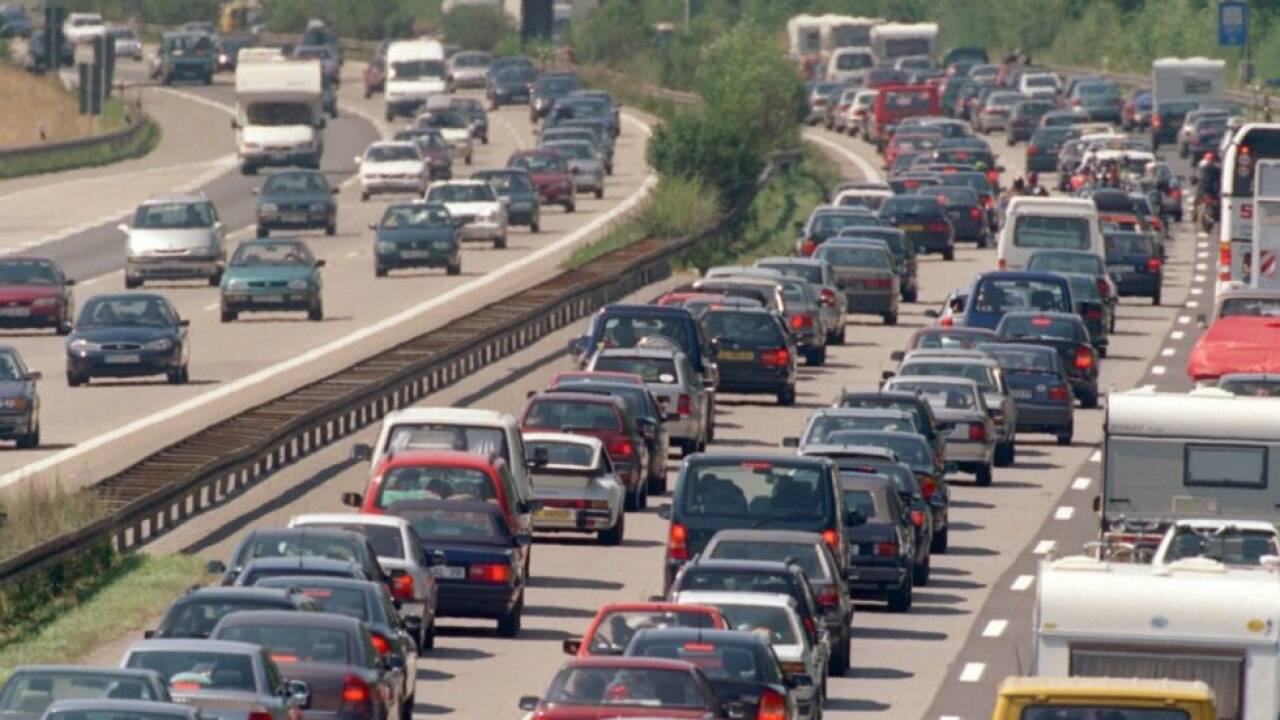 Langer Stau nach Karambolage auf der A2 