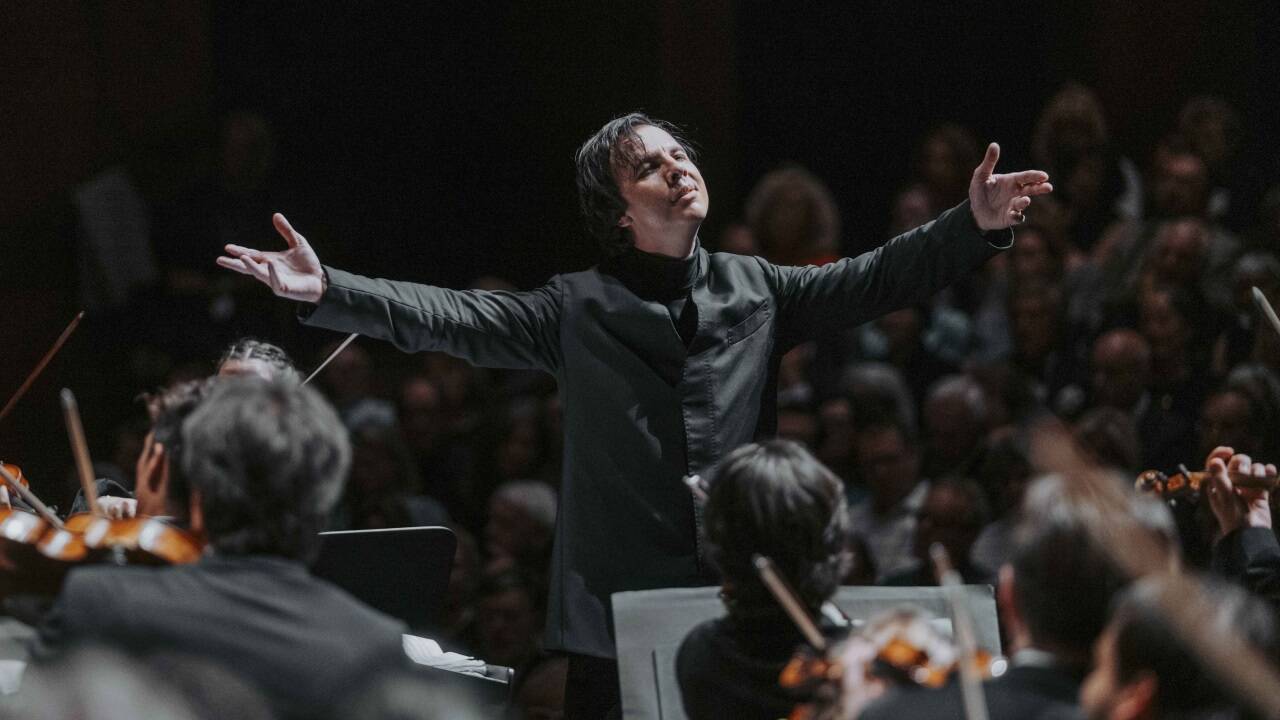 Teodor Currentzis am Montag im Großen Festspielhaus. 
