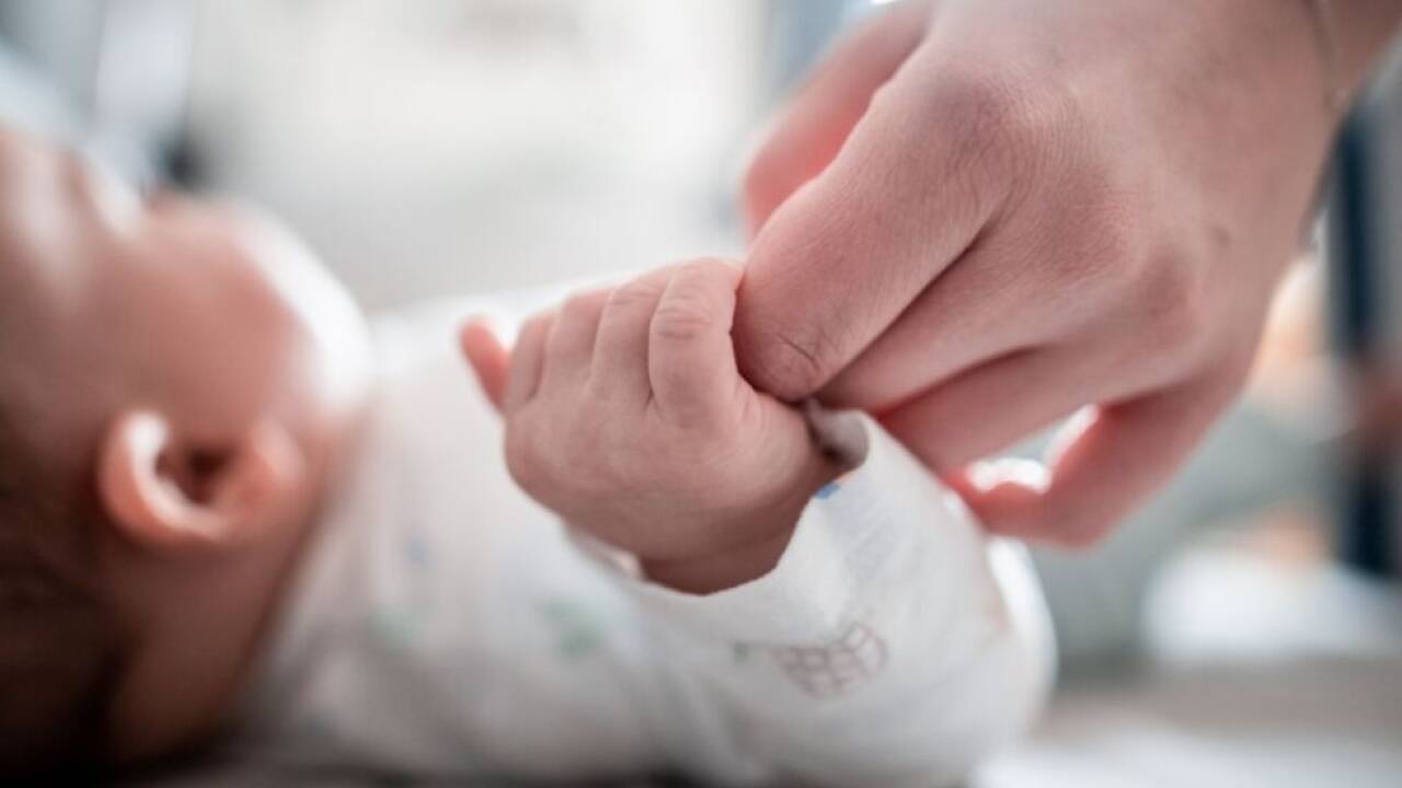 Das Gewicht von Kindern wird durch die Gene der Mutter direkt, aber auch indirekt beeinflusst, wie nun eine neue Studie zeigt. Das Gewicht von Kindern wird durch die Gene der Mutter direkt, aber auch indirekt beeinflusst, wie nun eine neue Studie zeigt.