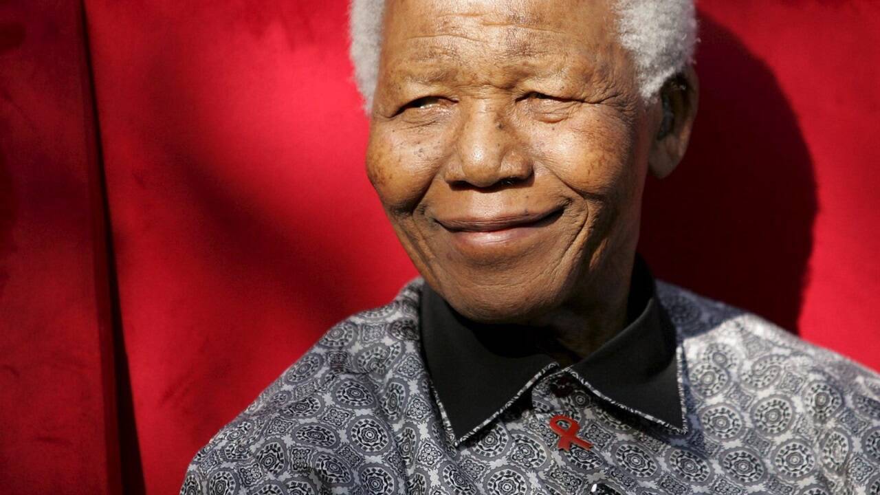 Nelson Mandela: „Der Frieden beginnt mit dem, was wir bereit sind zu teilen.“ 