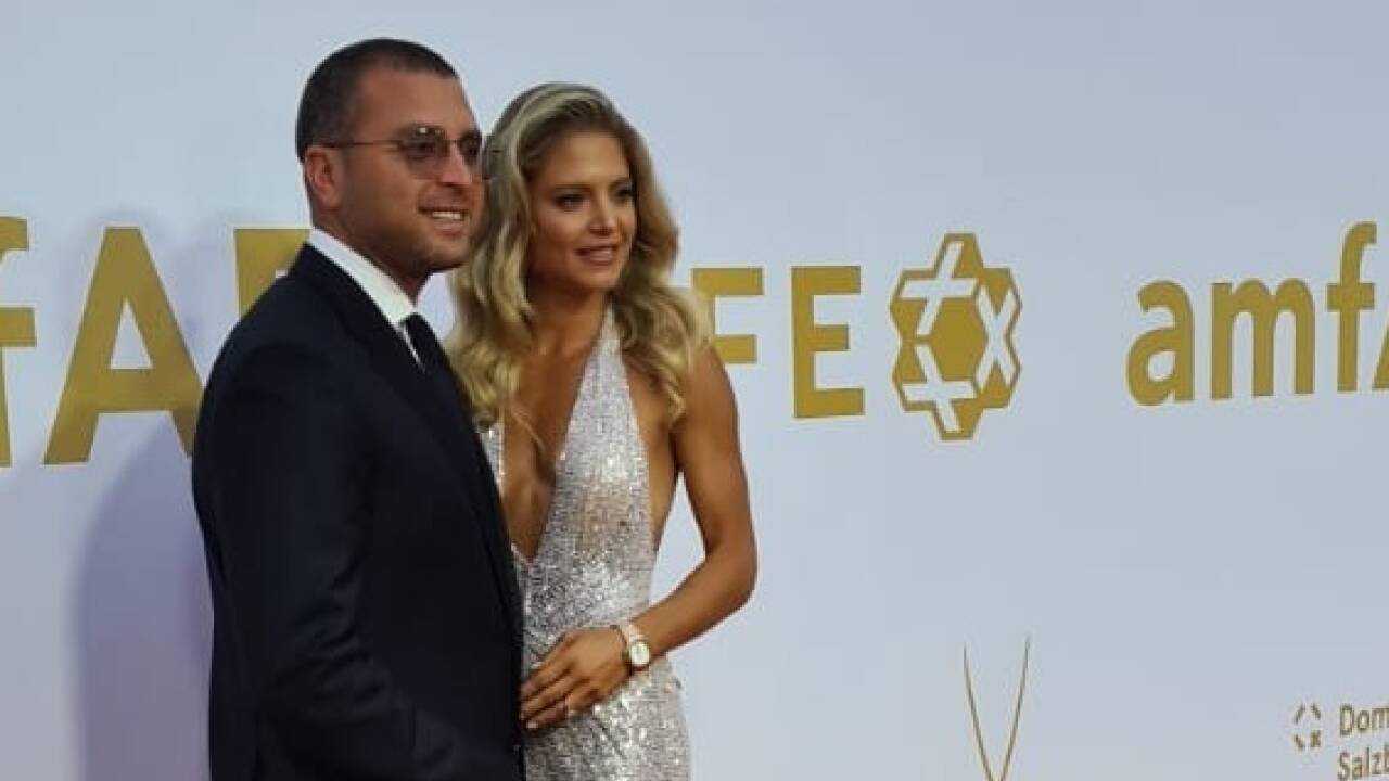 Modedesigner Elie Saab jun. mit Begleitung. 