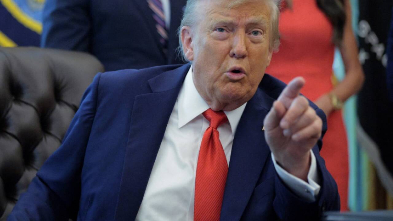 Ich bin ein Mann mit gro§artigem Menschenverstand und schlau Ich bin ein Mann mit gro§artigem Menschenverstand und schlau