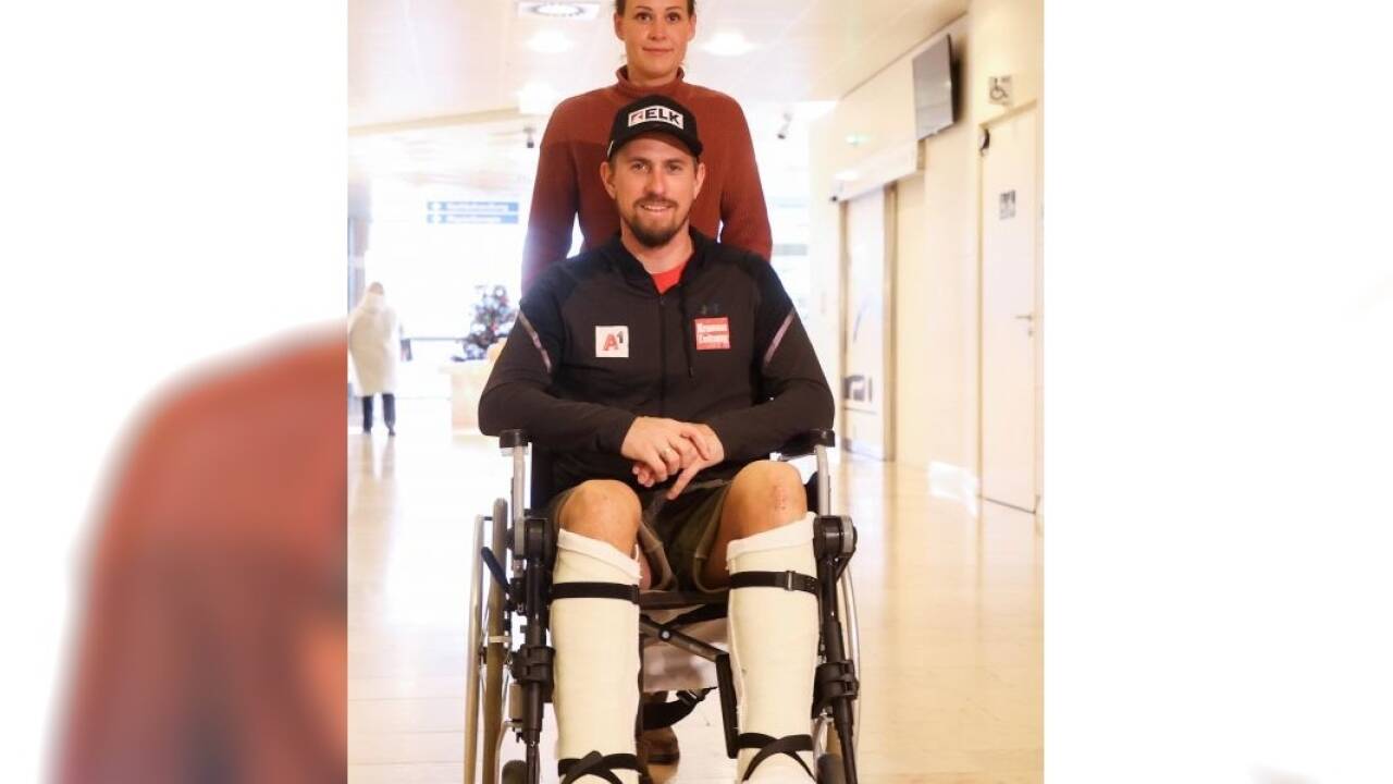 ÖSV-Abfahrer Max Franz im Dezember 2022 mit seiner Ehefrau Marina. 