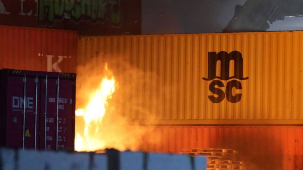 Nachlöscharbeiten dauern noch an Nachlöscharbeiten dauern noch an