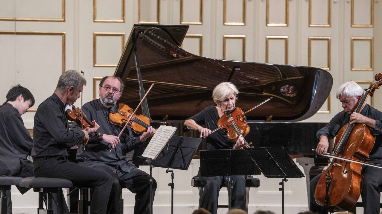 Pianist Mao Fujita und das Hagen Quartett im f-Moll-Klavierquintett von Johannes Brahms. 