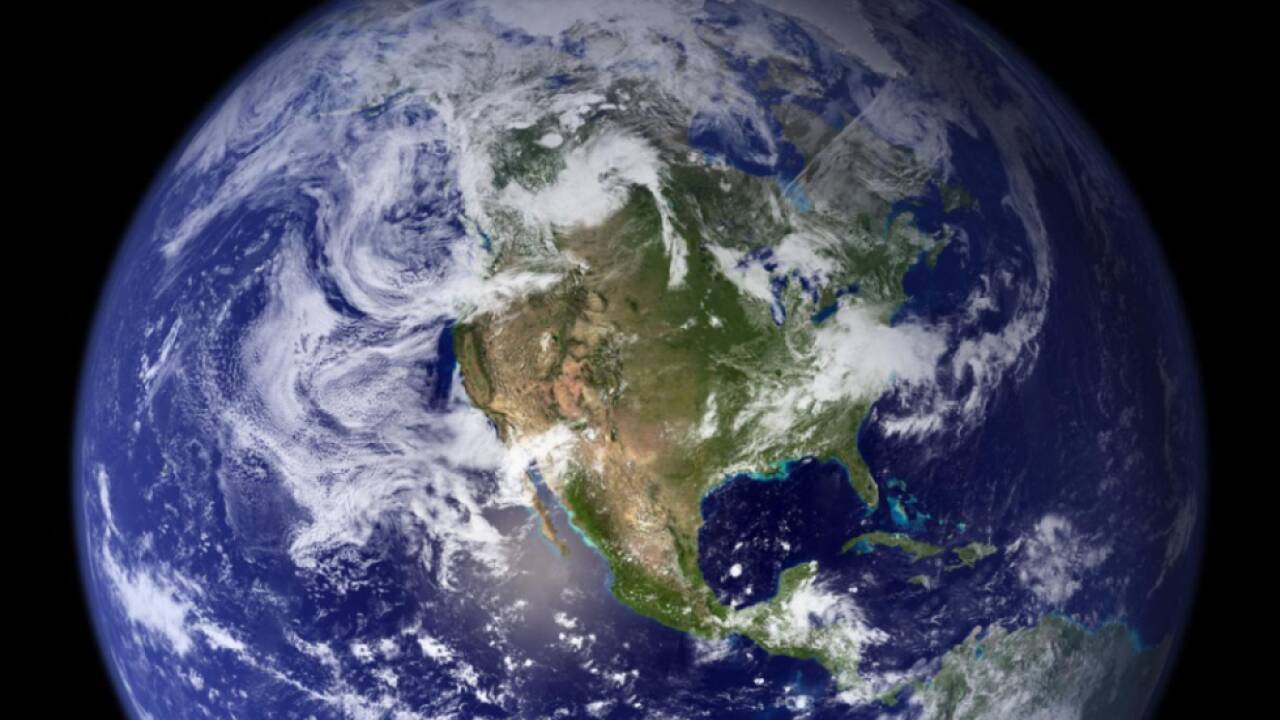 Proto-Erde war trockener, lebensfeindlicher Gesteinsplanet 