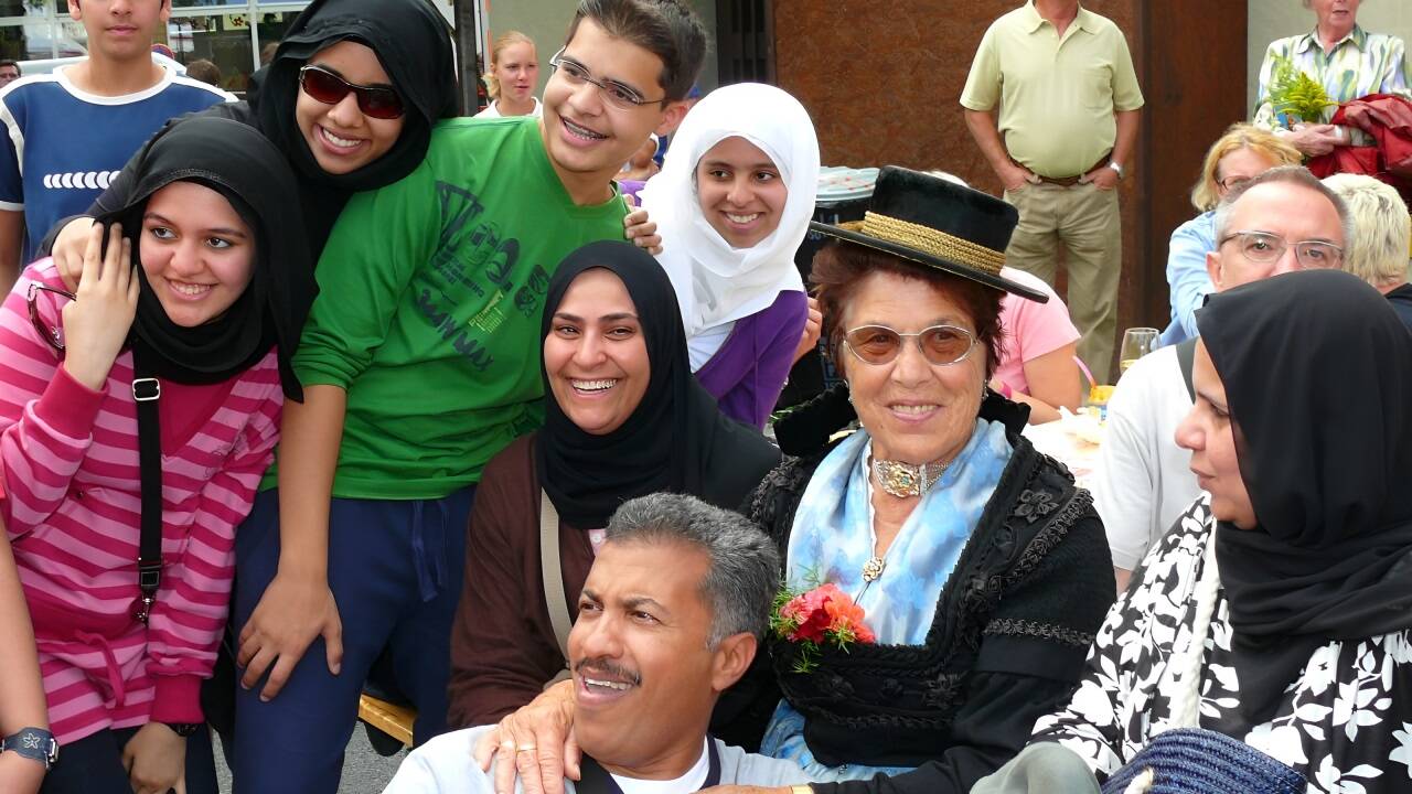 Kirchweihfest in Zell am See im August 2007: Pinzgau trifft Arabien – der Beginn einer eigentümlichen Liebesgeschichte, die noch lange nicht zu Ende ist.  Kirchweihfest in Zell am See im August 2007: Pinzgau trifft Arabien – der Beginn einer eigentümlichen Liebesgeschichte, die noch lange nicht zu Ende ist.