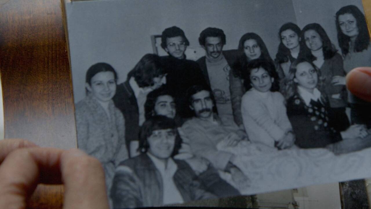 Bilder zum Film „Narben eines Putsches“. 