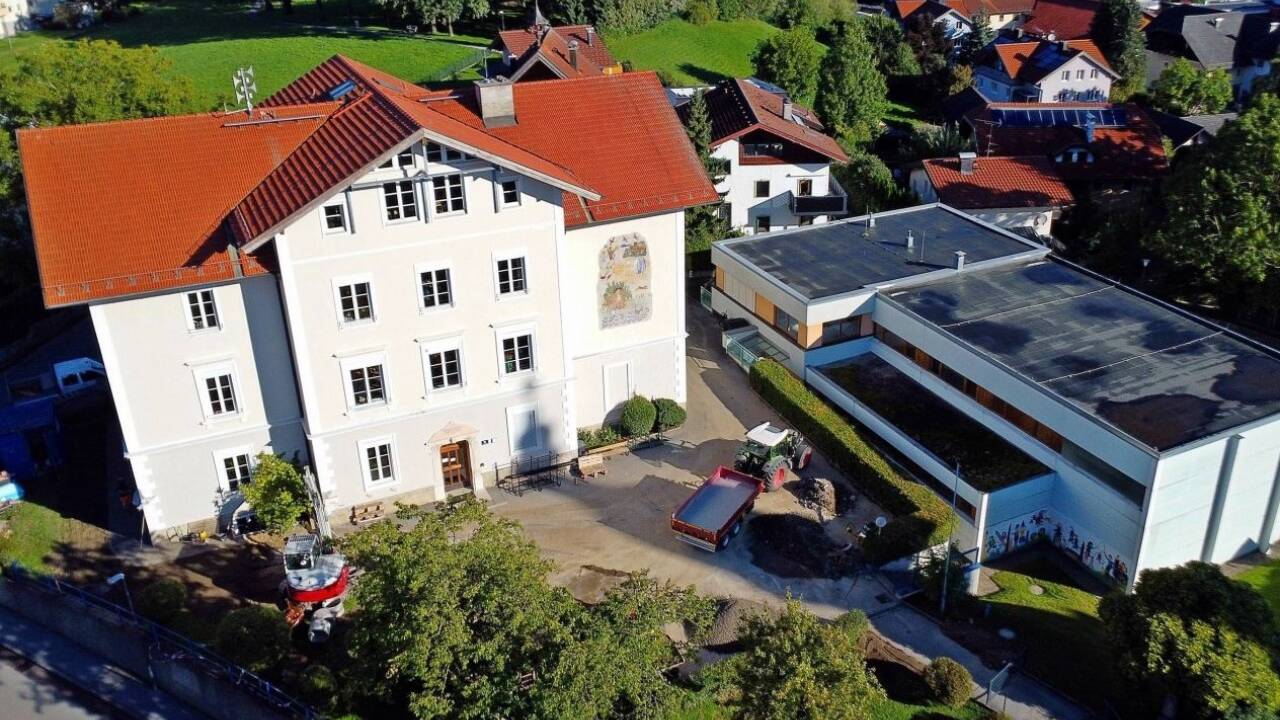 Die Volksschule Liefering I: Erweiterung dringend erforderlich. 