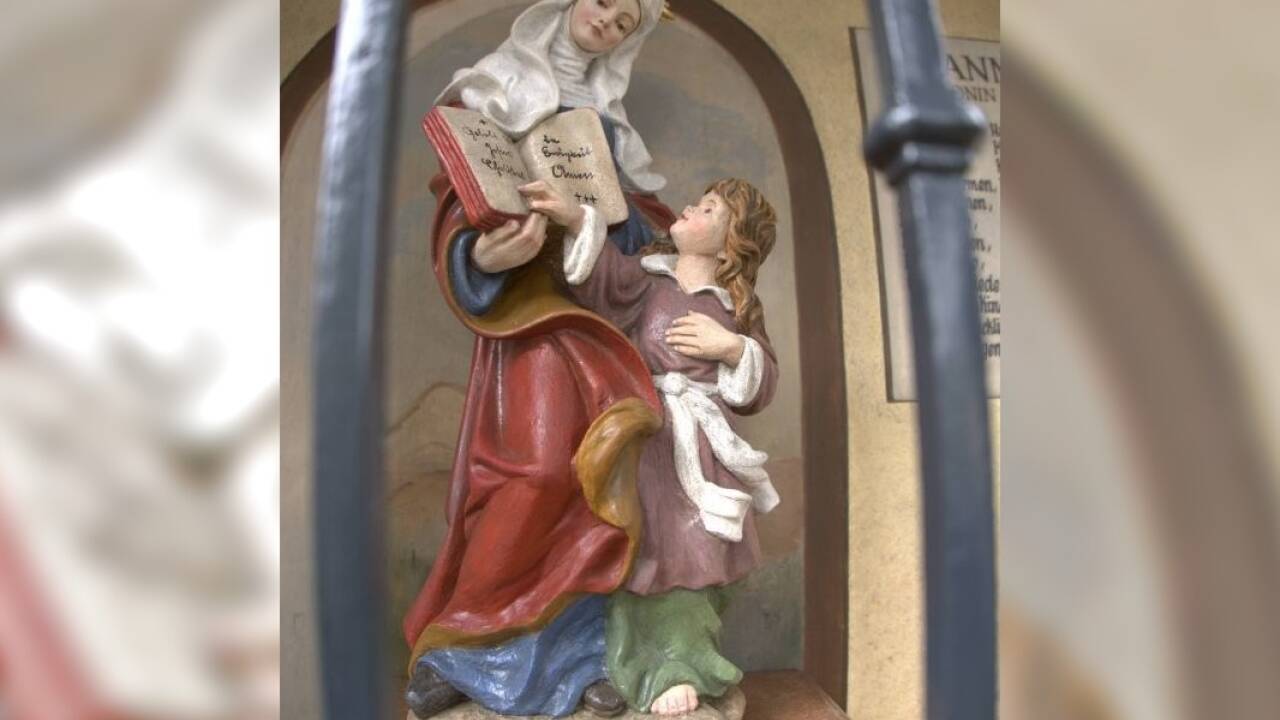 Die heilige Anna und die kleine Maria.  
