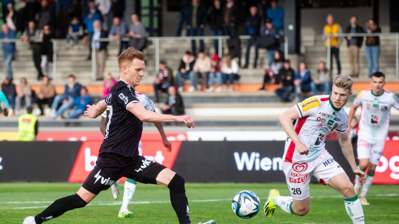 Der ehemalige Deutschland-Legionär Christian Gebauer (l.) wird in Zukunft für Austria Salzburg auflaufen. Der ehemalige Deutschland-Legionär Christian Gebauer (l.) wird in Zukunft für Austria Salzburg auflaufen.