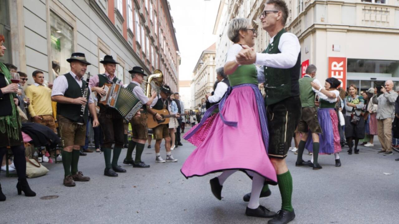 Diskussion um Tradition und Teilhabe beim 'Aufsteirern' 
