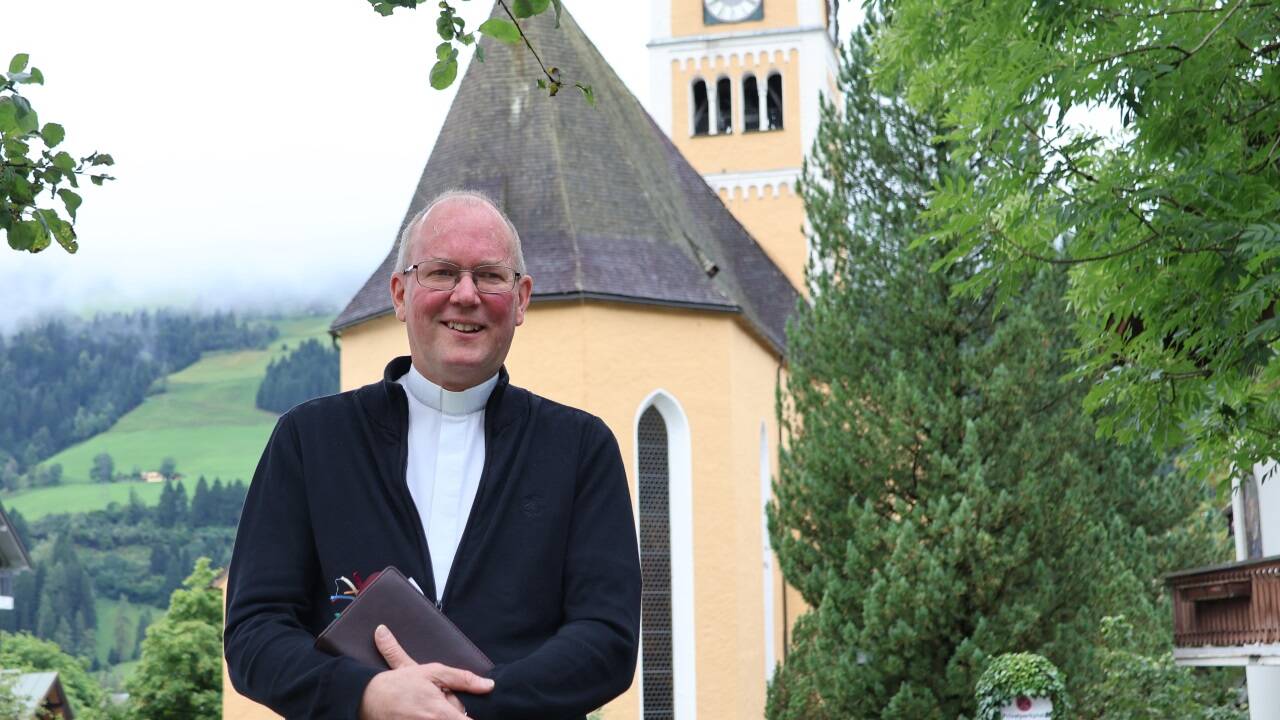 Virgil Zach ist seit 1. September neuer Pfarrer im Pfarrverband Gasteinertal. Virgil Zach ist seit 1. September neuer Pfarrer im Pfarrverband Gasteinertal.