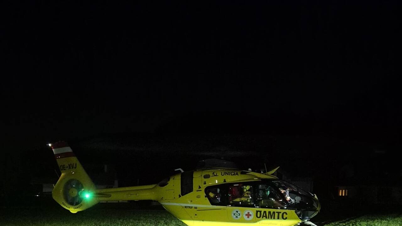 Der Rettungshubschrauber C14 (Niederöblarn) war im Lammertal im Einsatz.  