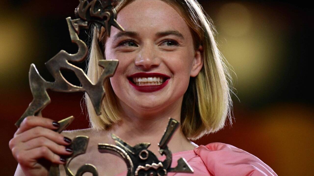 Luna Wedler erhielt den „Marcello Mastroiani„-Preis für die beste Nachwuchsdarstellerin 