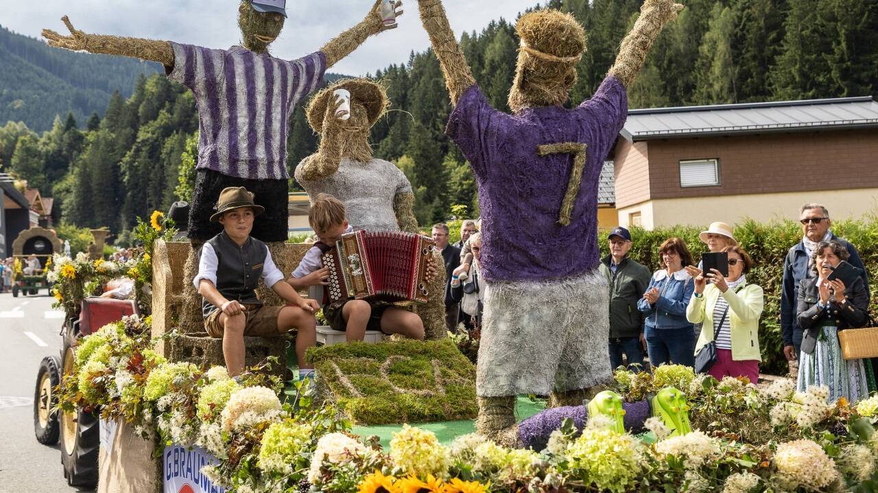Der Fußballverein. 