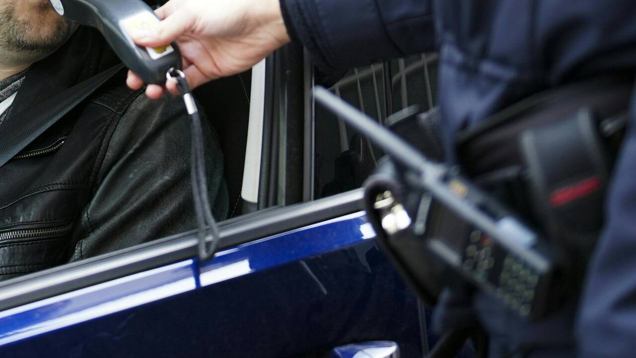 Gleich mehrere Lenker waren stark alkoholisiert mit dem Auto unterwegs – und verursachten auch Unfälle.  