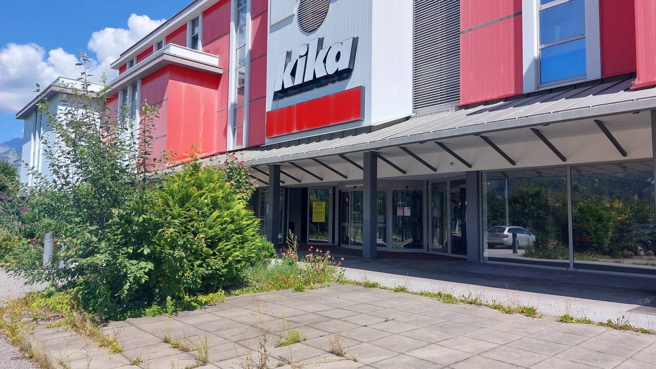 Das Kika-Gebäude in Saalfelden steht seit Mitte 2023 leer. 