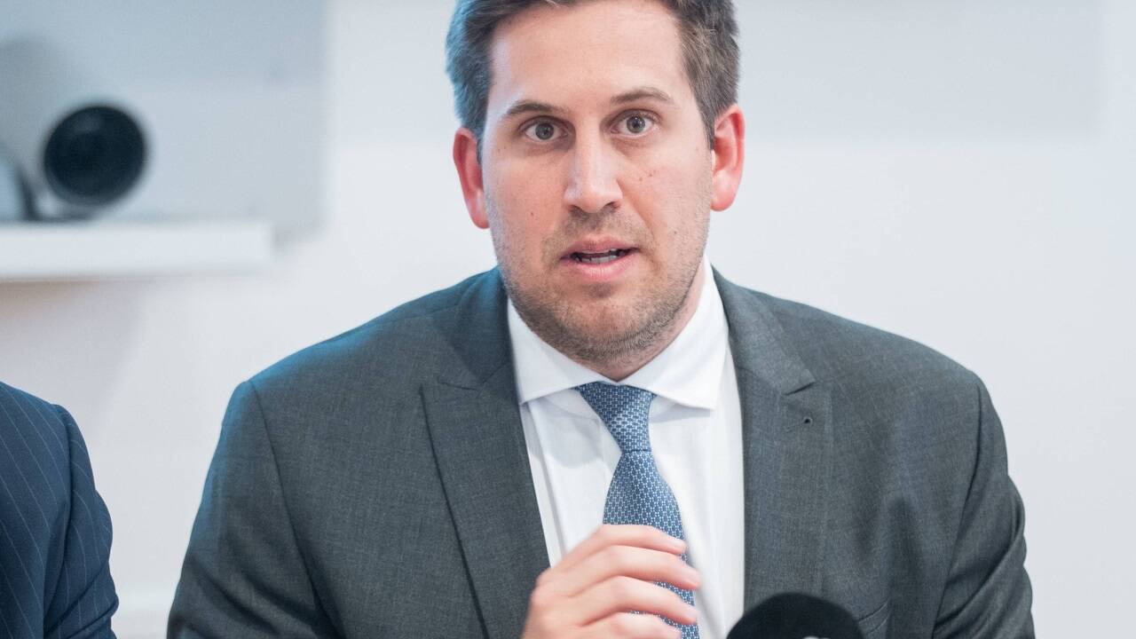 Staatssekretär Pröll lädt Gewerkschaft zu Gesprächen ein. 