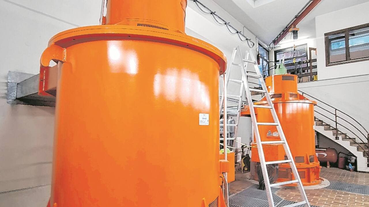 Elektrische Energie wird durch Umwandlung erzeugt. 