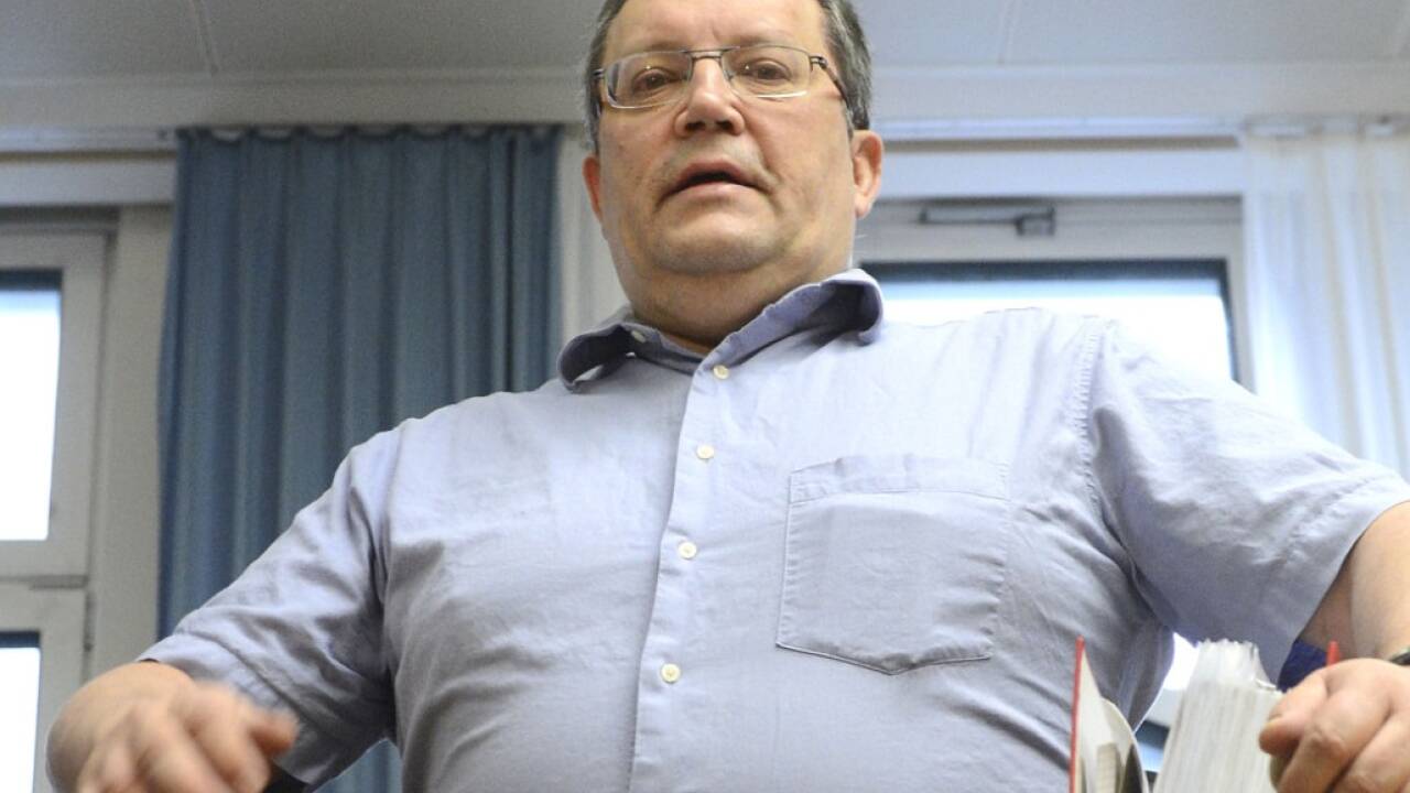 Küssel im Jahr 2013 vor Beginn des Prozesses gegen ihn am Wiener Straflandesgericht. 
