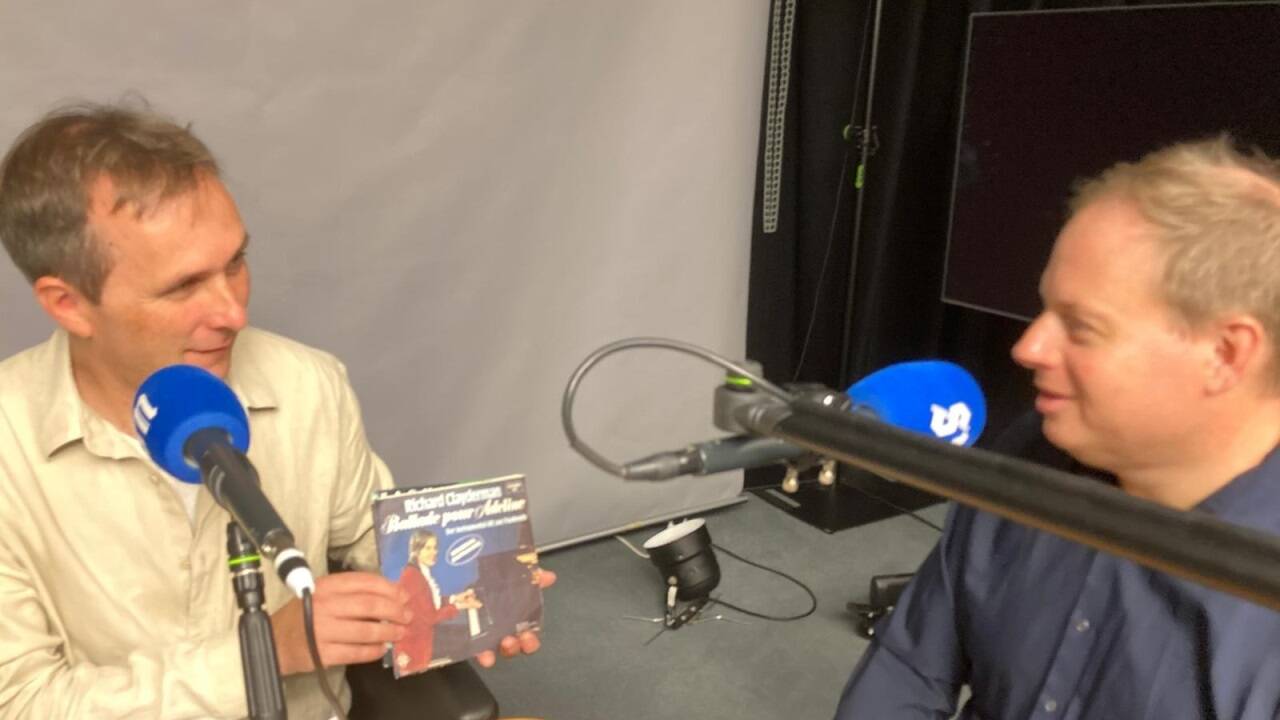 ... und zeigt es Florian Oberhummer. 