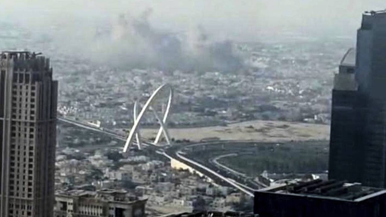 Rauch steigt in Doha auf. Rauch steigt in Doha auf.