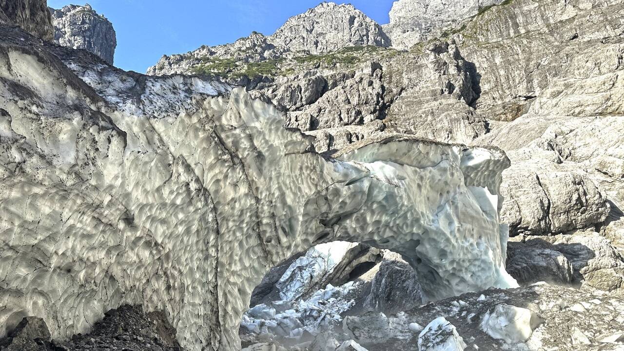 Auch der letzte noch stehende Eisbogen wird wohl in Kürze in sich zusammenfallen, befürchten Experten. 