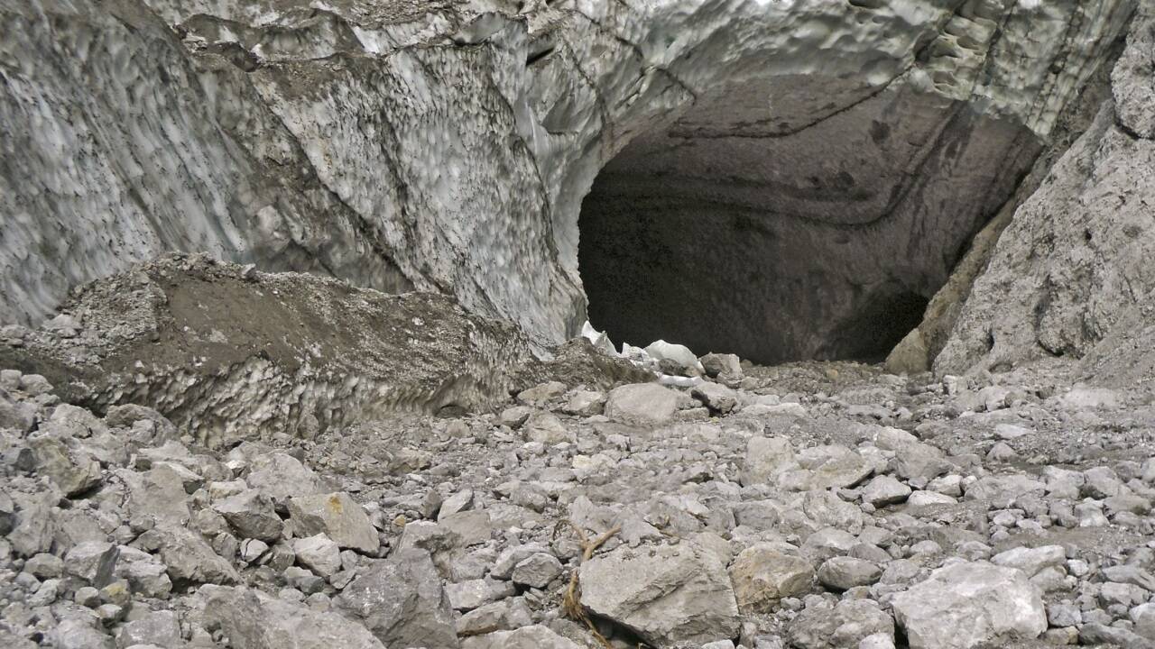 Die Eiskapelle vor ihrem Einsturz im Herbst 2011.  