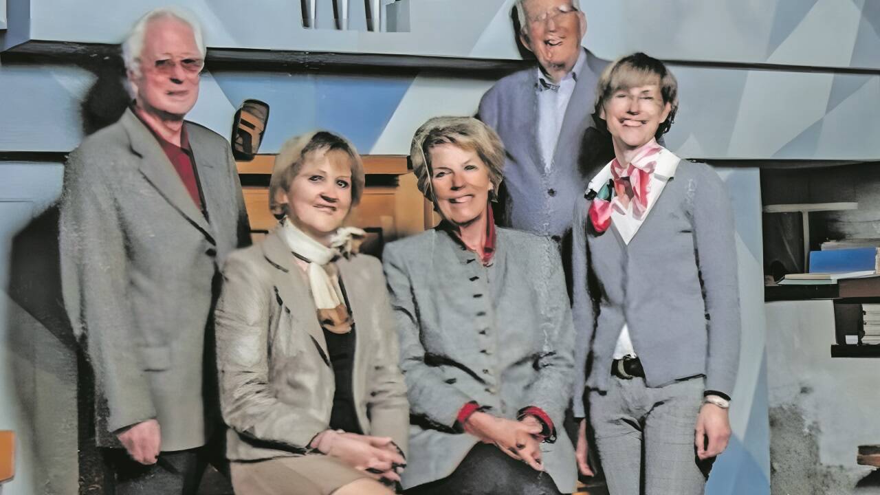 Gründung 2013: künstlerischer Leiter Rainer Straub, Kassierin Ursula Mösslacher, Obfrau Helga Patkowitsch, organisatorischer Leiter Walter Winner und Eva Höck. Zuletzt bildeten mit den drei Damen im Vordergrund noch Theresia Gassner (kl. Bild o.) und Barbara Fink (kl. Bild u.) den Orgelverein. 