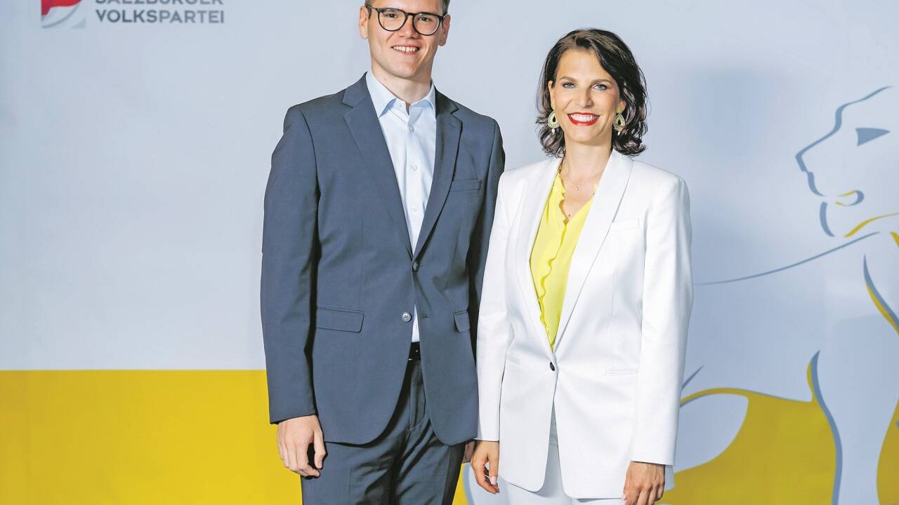 Im Bild Landeshauptfrau Karoline Edtstadler mit Landesparteiobfrau-Stellvertreter Maximilian Aigner aus Unternberg. Im Bild Landeshauptfrau Karoline Edtstadler mit Landesparteiobfrau-Stellvertreter Maximilian Aigner aus Unternberg.