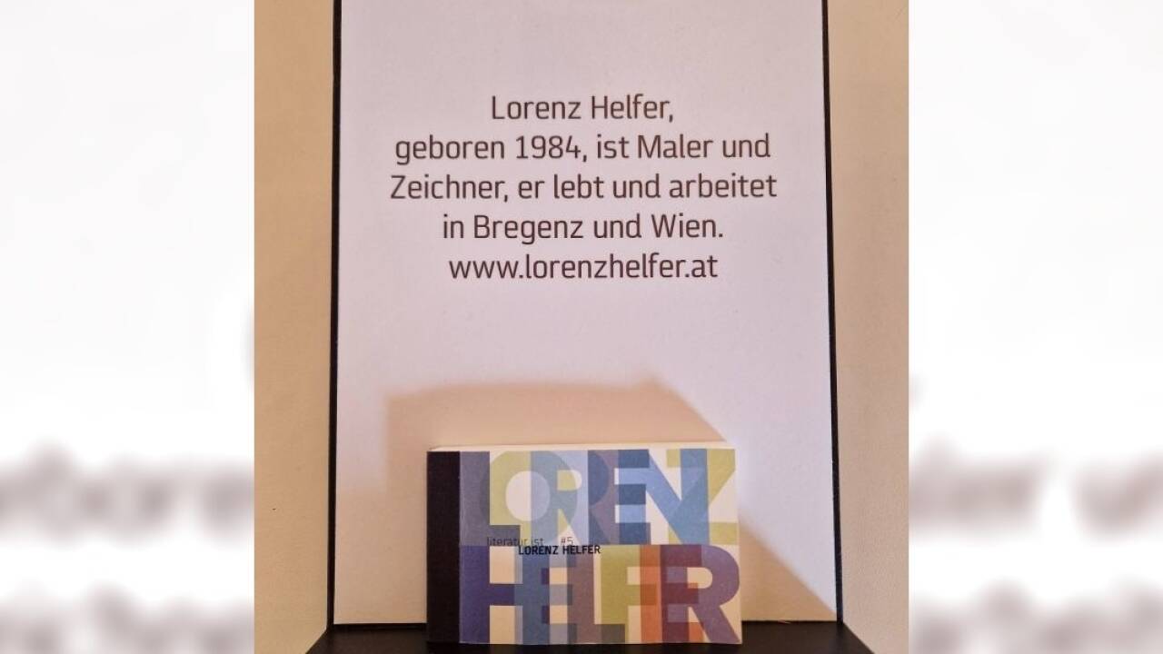 Blicke in die Ausstellung „Daumenkino. Mikrogeschichten: Blatt für Blatt“ 