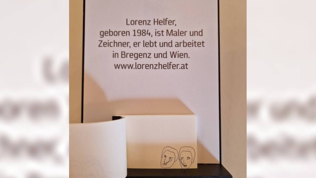 Blicke in die Ausstellung „Daumenkino. Mikrogeschichten: Blatt für Blatt“ 