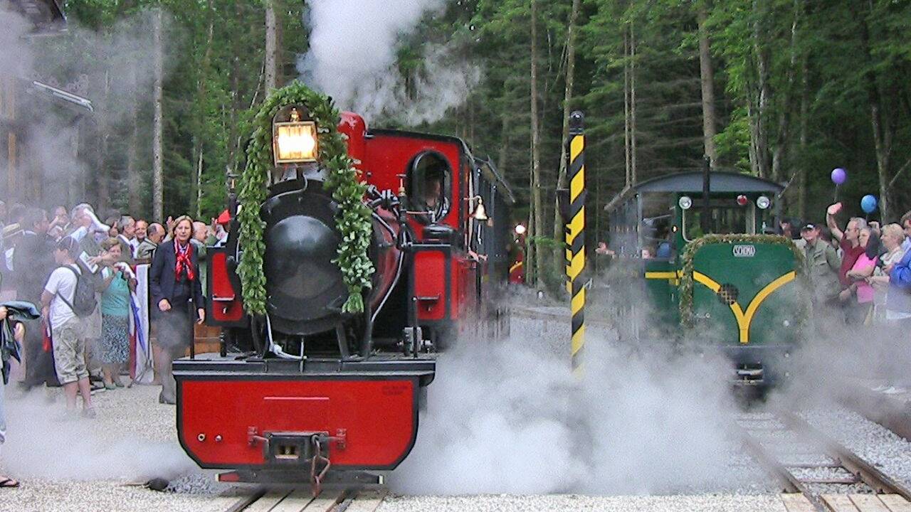 Die Museumsbahn wird anlässlich Ihres 15-jährigen Bestehens geehrt. 
