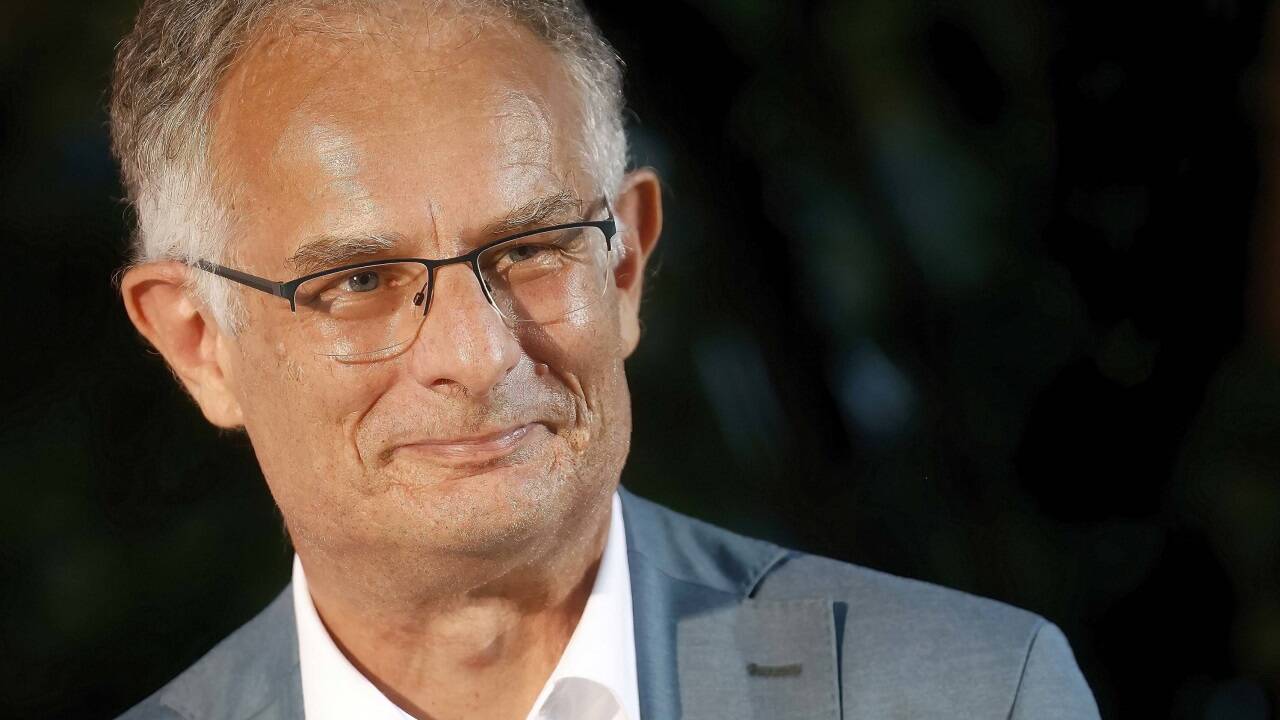 SPÖ-Finanzminister, der in Schweden geboren wurde, dürfte dieser Tage neidisch gen Norden blicken. Dort wird die Mehrwertsteuer auf Lebensmittel gerade gesenkt. Warum nicht auch in Österreich? SPÖ-Finanzminister, der in Schweden geboren wurde, dürfte dieser Tage neidisch gen Norden blicken. Dort wird die Mehrwertsteuer auf Lebensmittel gerade gesenkt. Warum nicht auch in Österreich?