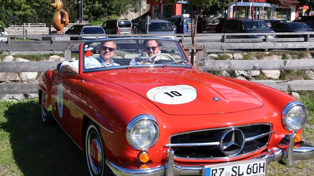 Drei Tage lang erkunden die 70 Teilnehmer der Salzburger-Land-Klassik das Bundesland. Ausgangspunkt ist in Wagrain.  
