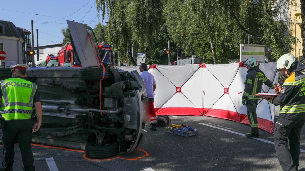 Bilder vom Unfalleinsatz in der Lindhofstraße. 