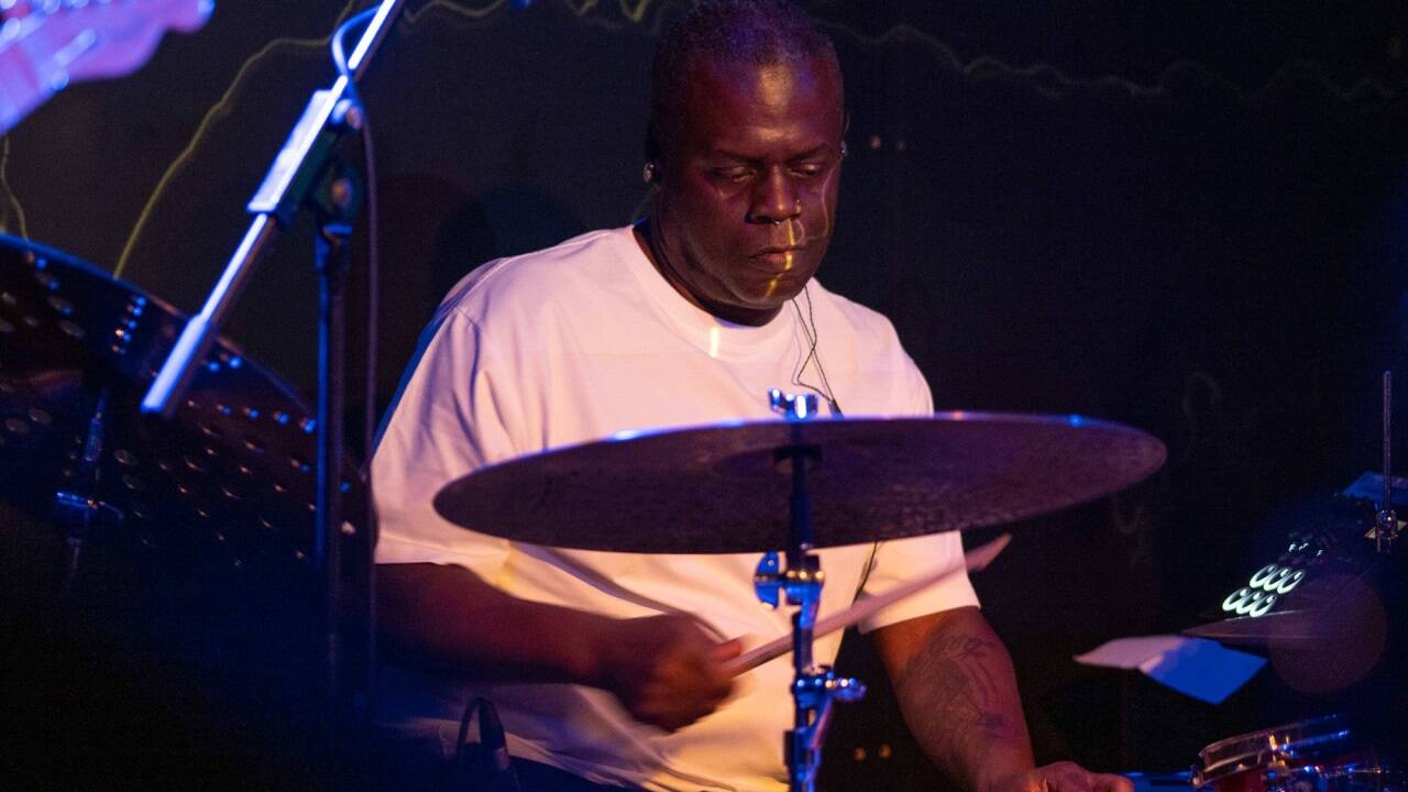 Greg Hutchinson 