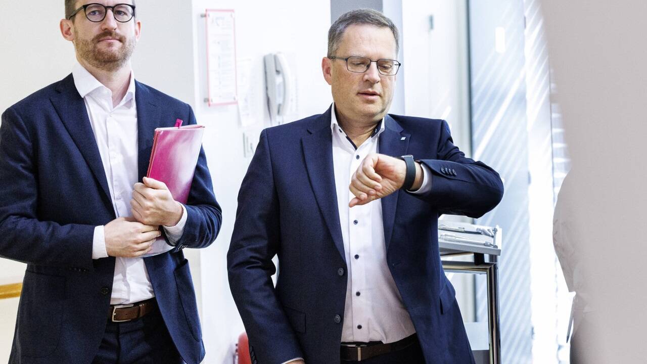 ÖVP-Klubchef Wöginger (rechts), Neos-Sozialsprecher Gasser: Zeit für unbequeme Wahrheiten. 