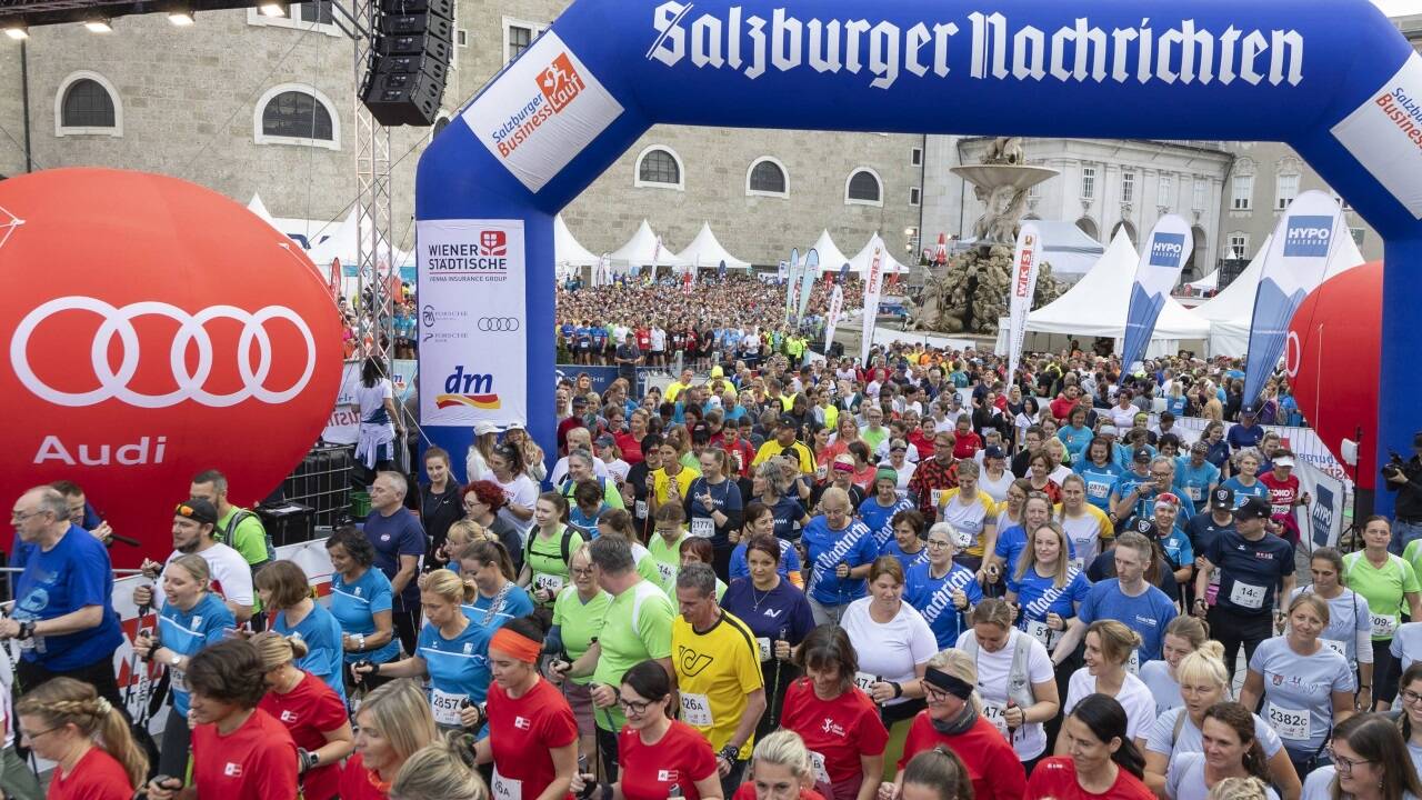 Pure Energie beim Businesslauf 2025 in der Salzburger Altstadt.  