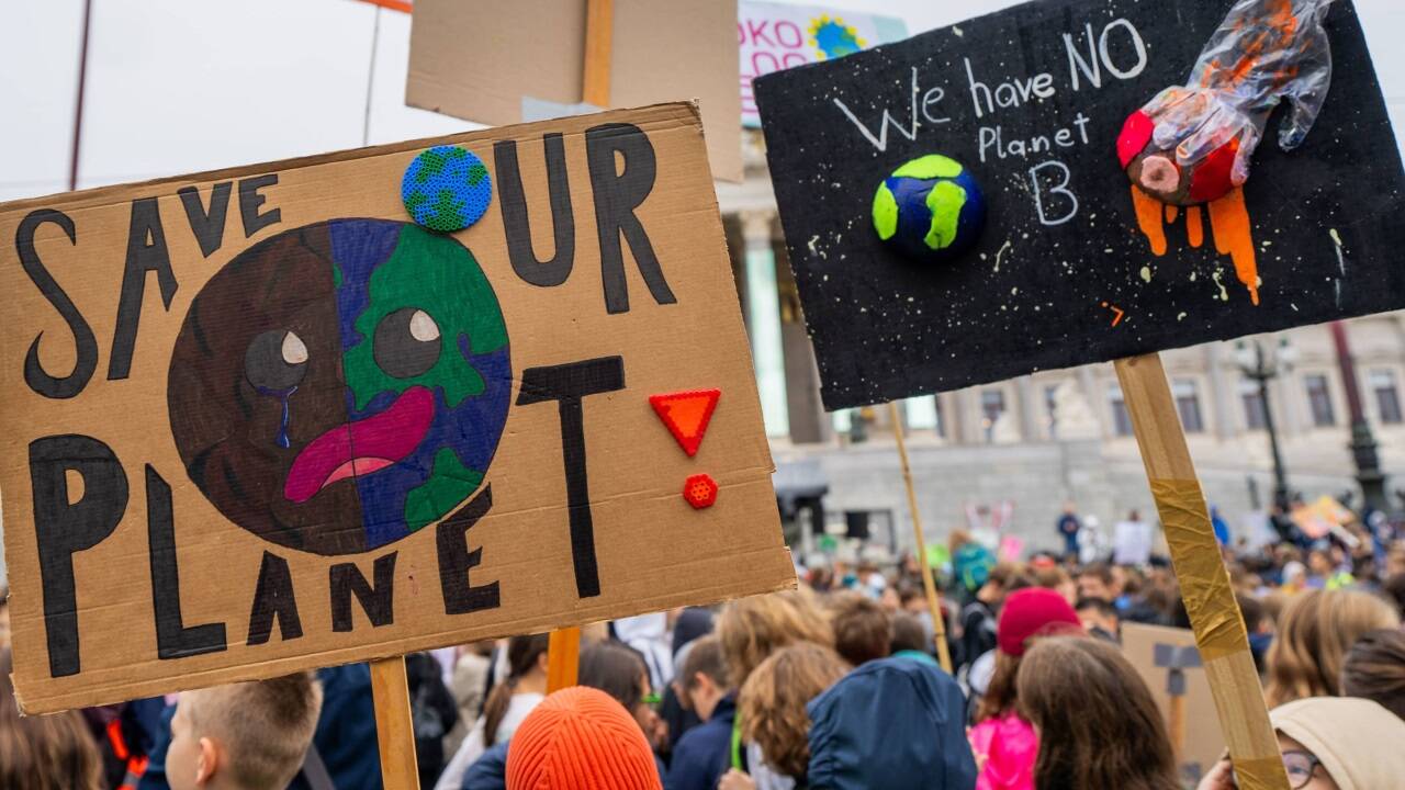 Die jungen Leute von Fridays for Future protestieren wieder.  