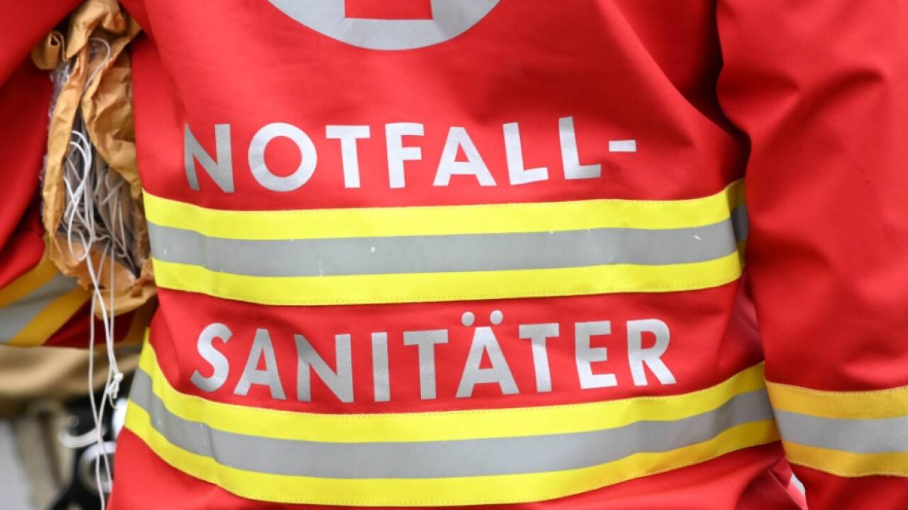 Der Notarzt musste erst auf die Freigabe der Gleise warten 