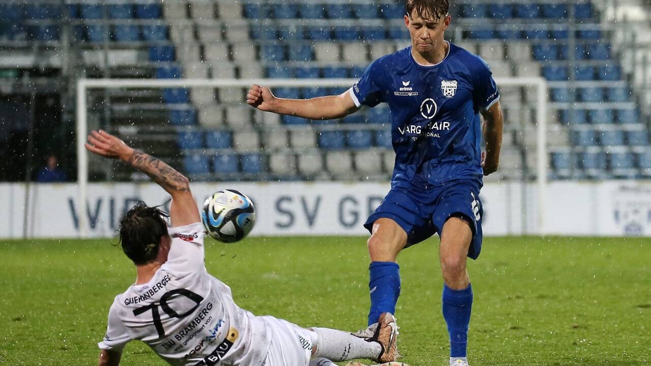 Manuel Fraunhuber (rechts) und Co. setzten sich im Topspiel der Salzburger Liga in Hallein durch – anders als zuletzt gegen Bramberg. 