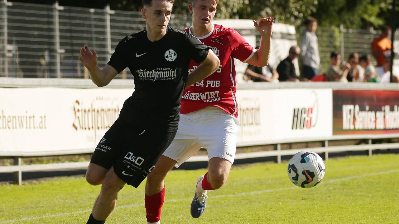Aleksandar Gligoric (links im Archivbild) traf bei Puchs drittem Saisonsieg in der Salzburger Liga. 