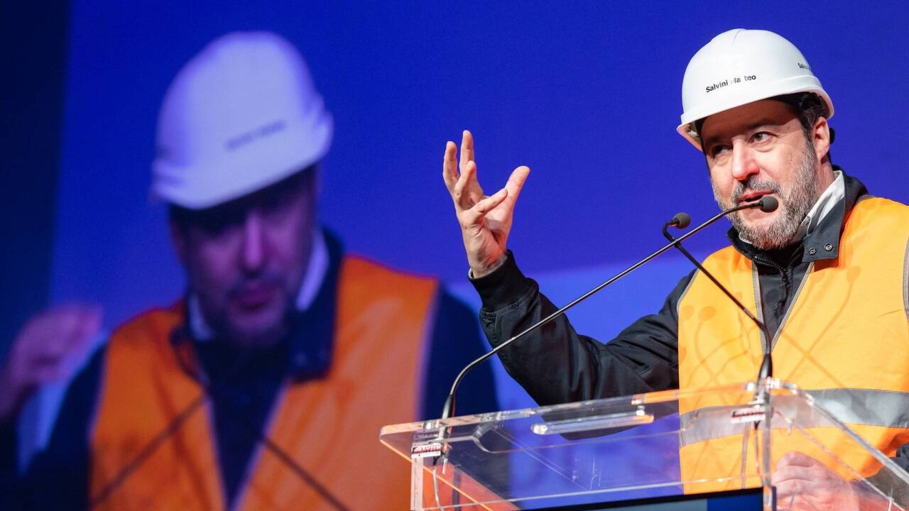 Italiens Verkehrsminister Matteo Salvini während eines Medientermins im Brennerbasistunnel anlässlich der Ankunft der Tunnelbohrmaschine Virginia am Brenner am 30. März 2023 im Tunnel Mauls (Südtirol).  