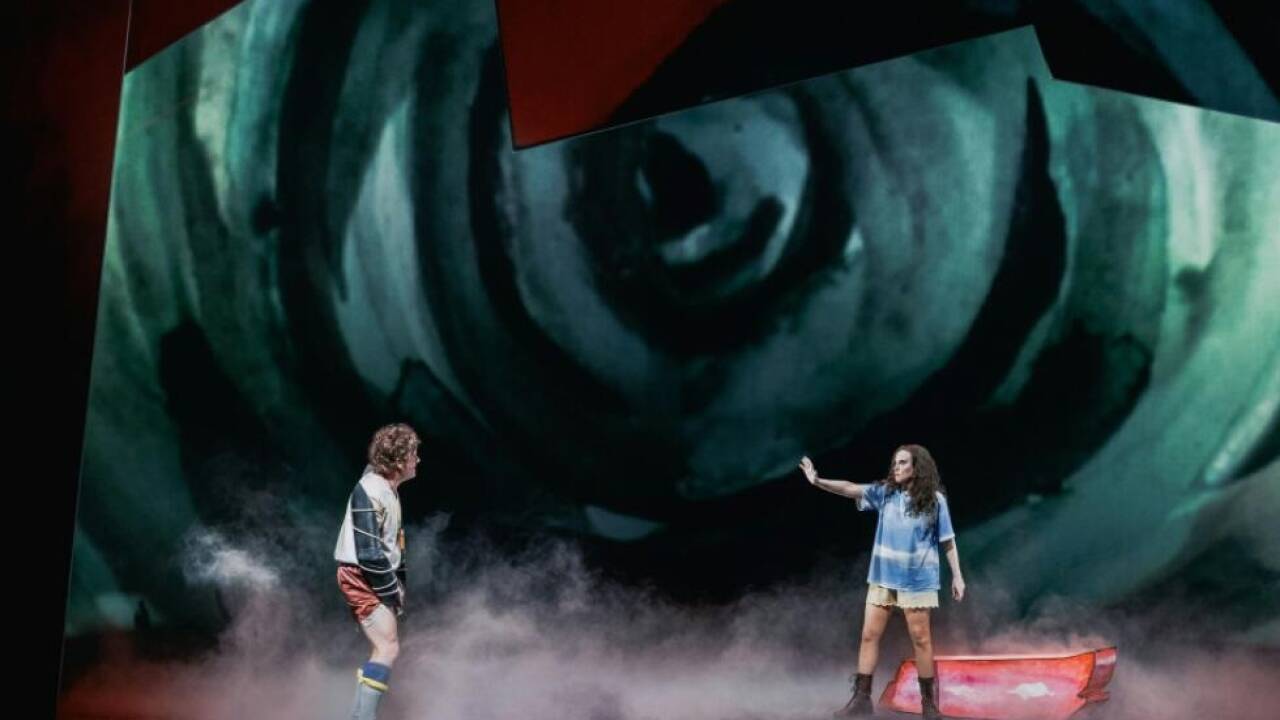 Im Auge des Orkans: Papageno (Schmutzhard) und Pamina (Nelsen) 