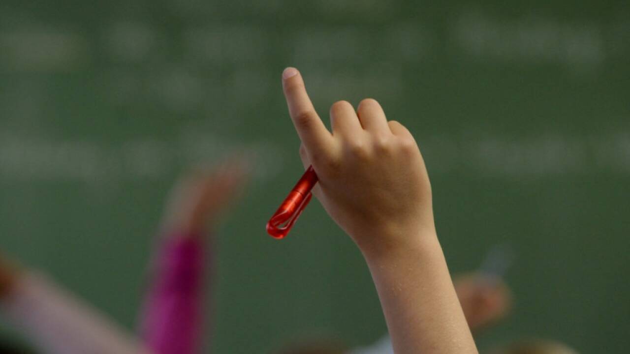 Der Bildungsminister will mit Geldstrafen gegen „unkooperative Eltern“ vorgehen, die sich nicht für die Schulbildung ihrer Kinder interessieren.  