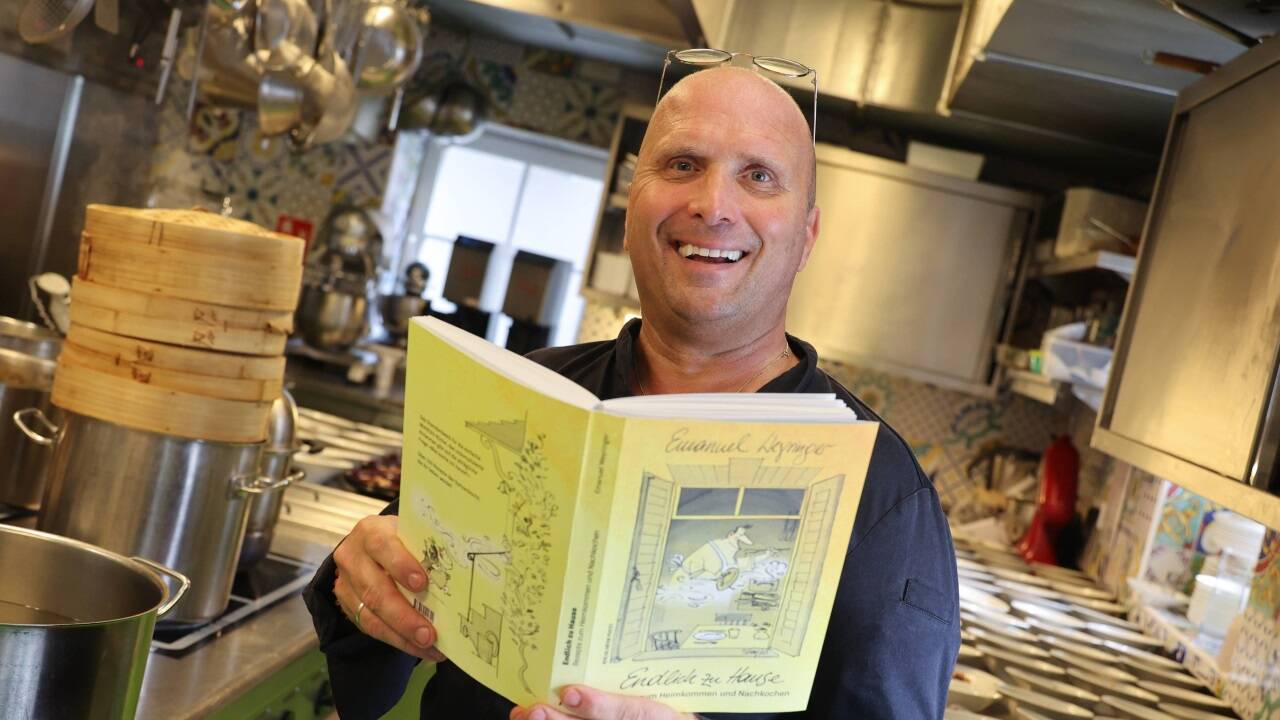 Emanuel Weyringers neues Kochbuch „Endlich zu Hause. Rezepte zum Heimkommen und Nachkochen“ ist im Verlag Anton Pustet. 
