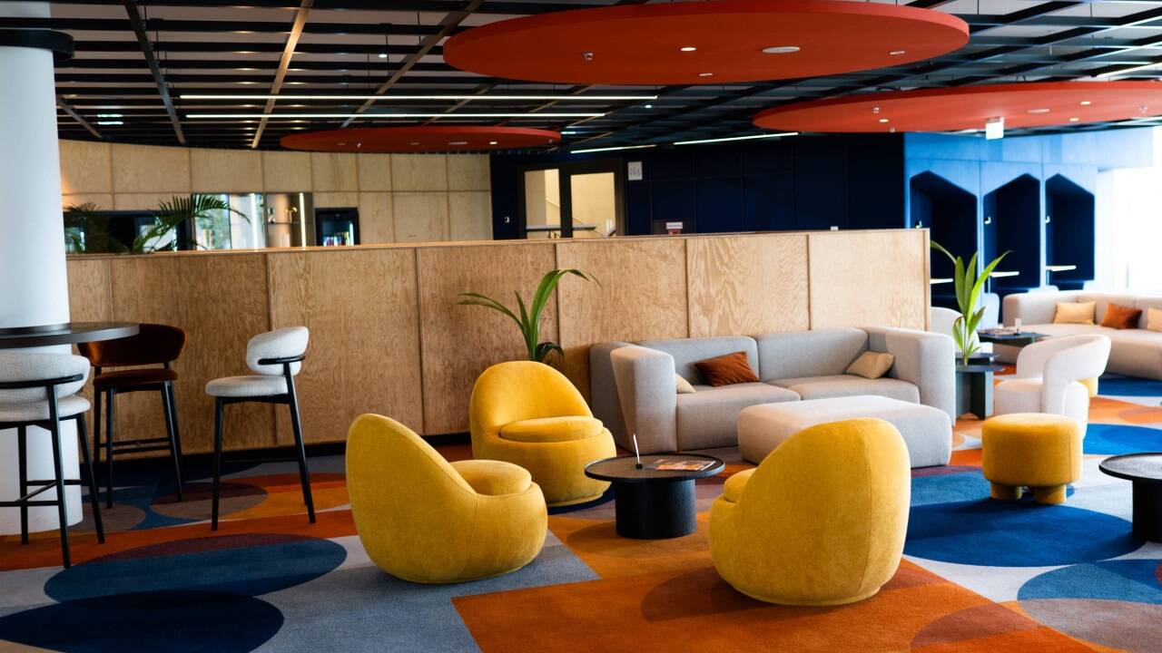 Die Lobby des Hotels The Passenger.  
